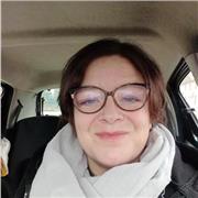 Diplomata in lingue offre supporto di doposcuola per la lingua francese e anche per italiano(primaria e secondaria di primo grado)